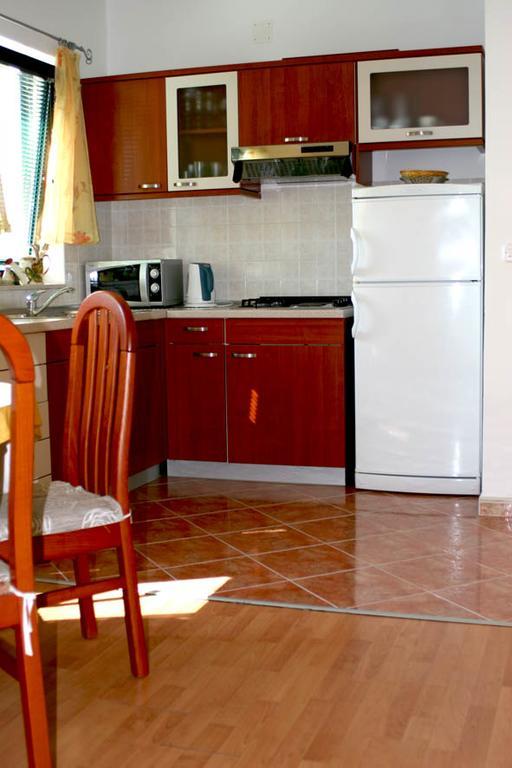 Apartmani Antonela Drasnice Exterior foto